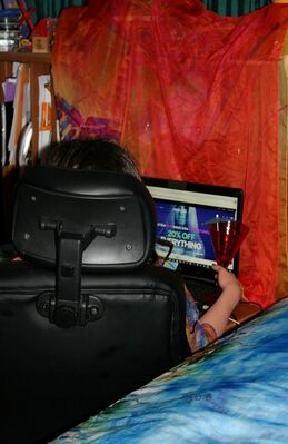 J001_s.jpg