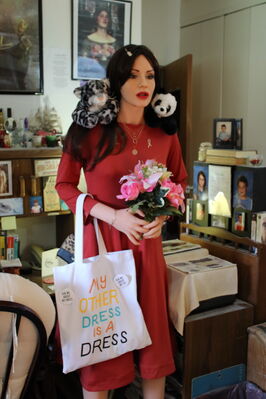 Dress designed by actress Jennifer Morrison.

